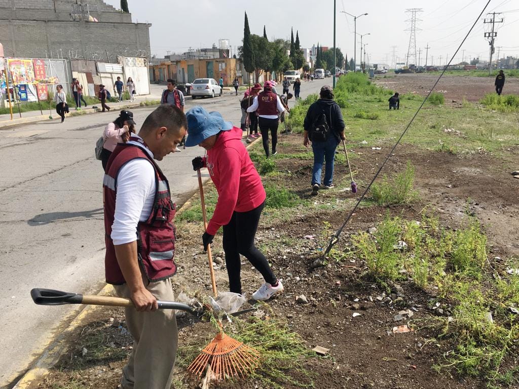 1693691008 791 GOBIERNO DE CHIMALHUACAN REALIZA JORNADA DE LIMPIEZA DE AV PROL