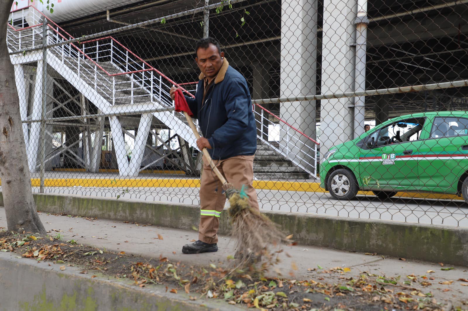 1693864310 598 Nuestros amigos de la cuadrilla de Servicios Publicos realizaron trabajos