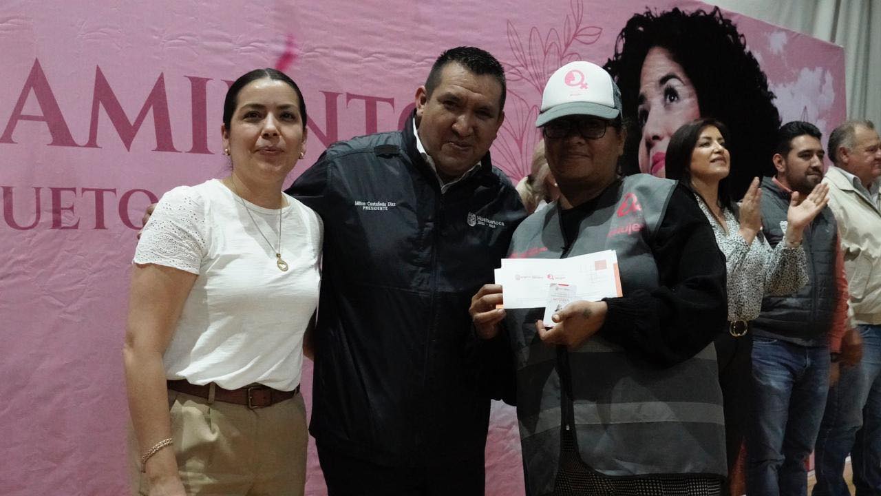 1693921258 808 Entrega de tarjetas Como parte del programa Activacion Economica