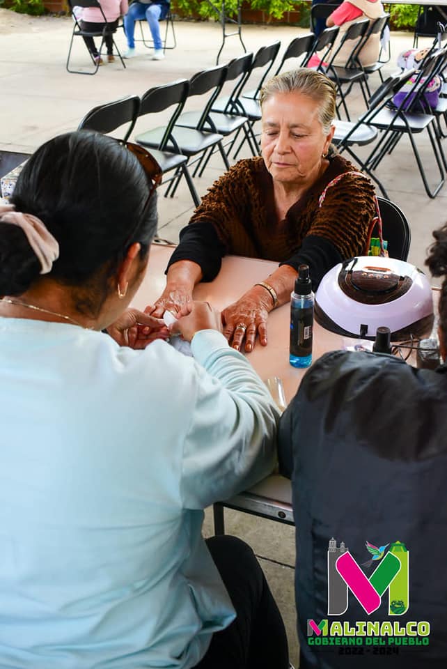 1693925252 836 Seguimos consintiendo a nuestros abuelitos conmemorando su dia La Sindica