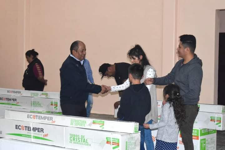 1693925989 707 EntregaDeCalentadoresSolares El Gobierno Municipal de Ayapango administracion