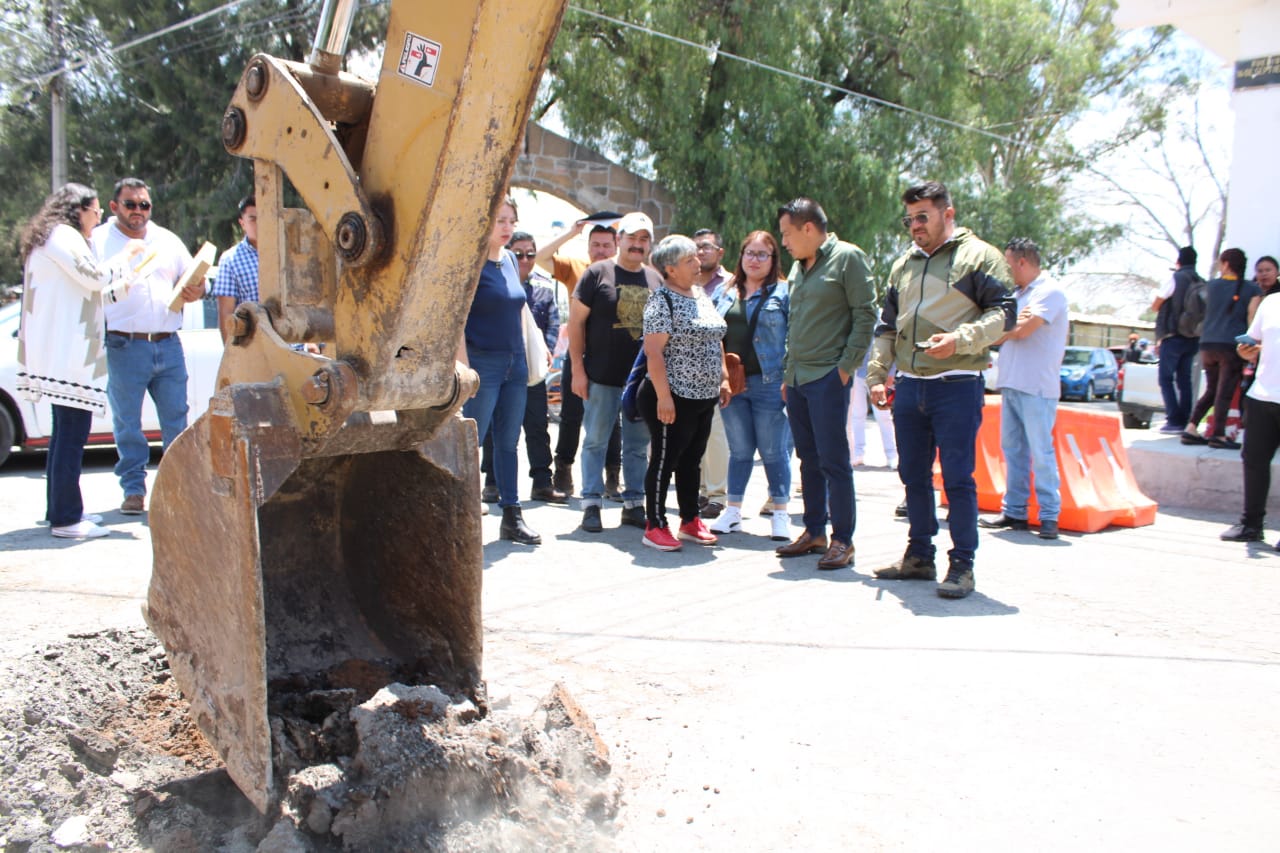 1693944894 586 ObrasPublicas INICIAMOS PAVIMENTACION EN AV 16 DE SEPTIEMBRE Como parte