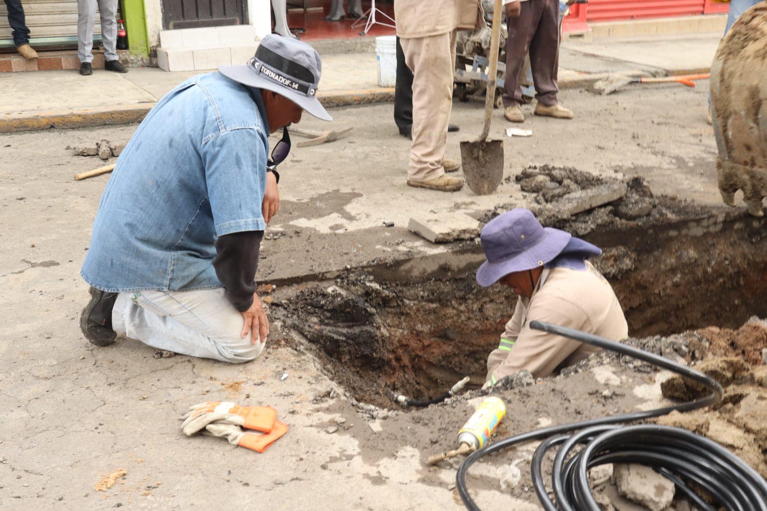 1694039515 782 Continuamos trabajando en la reparacion de la fuga en la