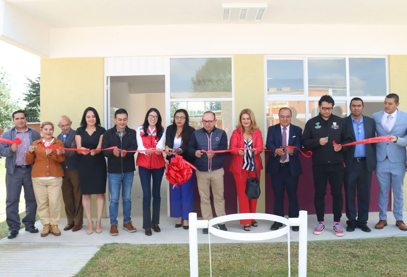 1694089143 182 Entrega de Aula nueva y equipada en la Escuela Primaria