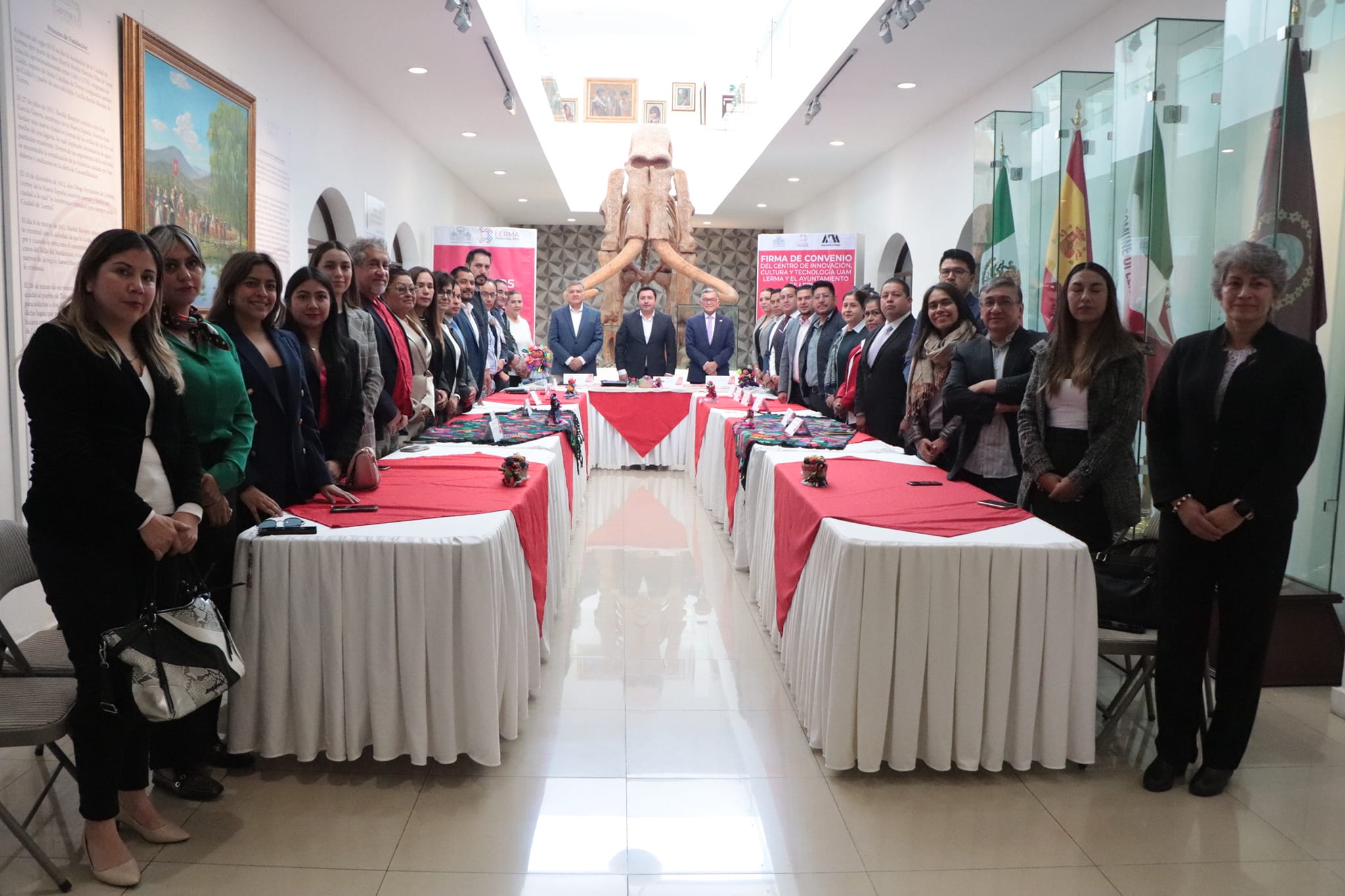 1694115703 974 Trabajamos en unidad por la educacion el dia de hoy