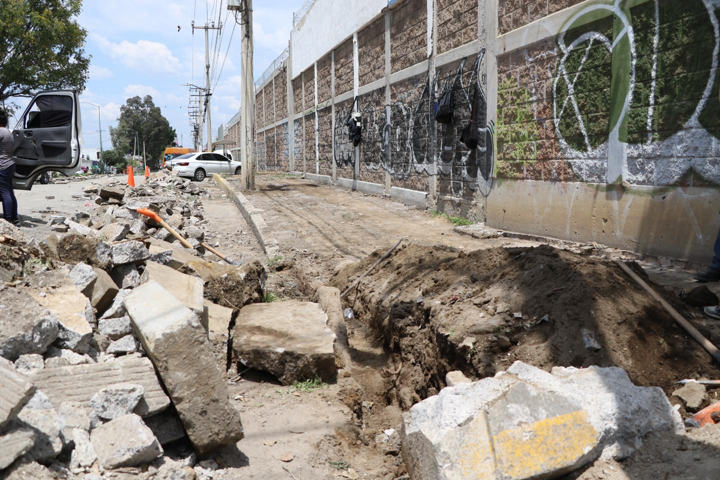 1694120319 216 INFRAESTRUCTURA Inician los trabajos de pavimentacion asfaltica en la