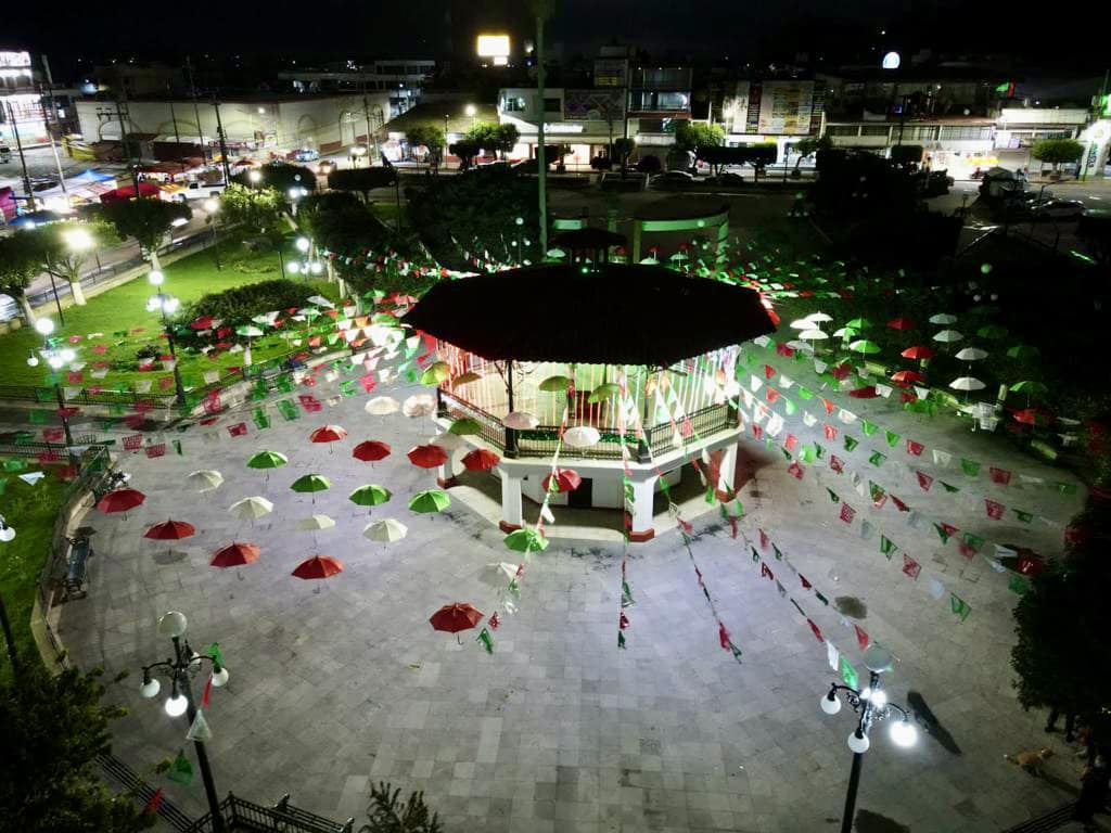 1694265237 Nuestro Kiosco se viste de tricolor para las proximas FiestasPatrias