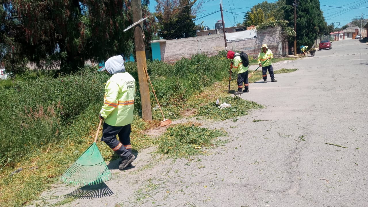 1694359861 588 Personal de la Direccion de Servicios Publicos apoyados con el