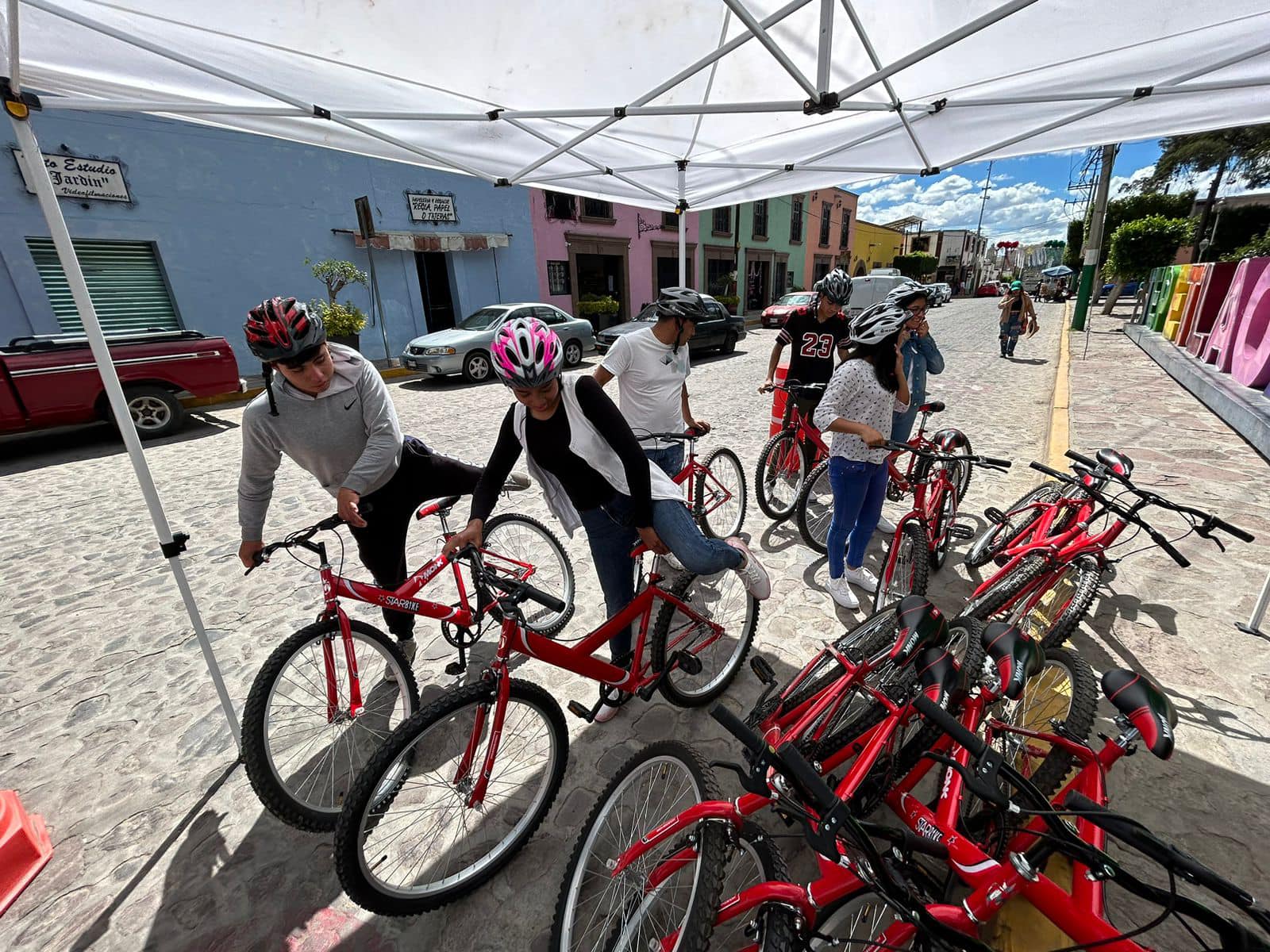 1694439114 924 Asi dimos inicio a los recorridos turisticos en bicicleta