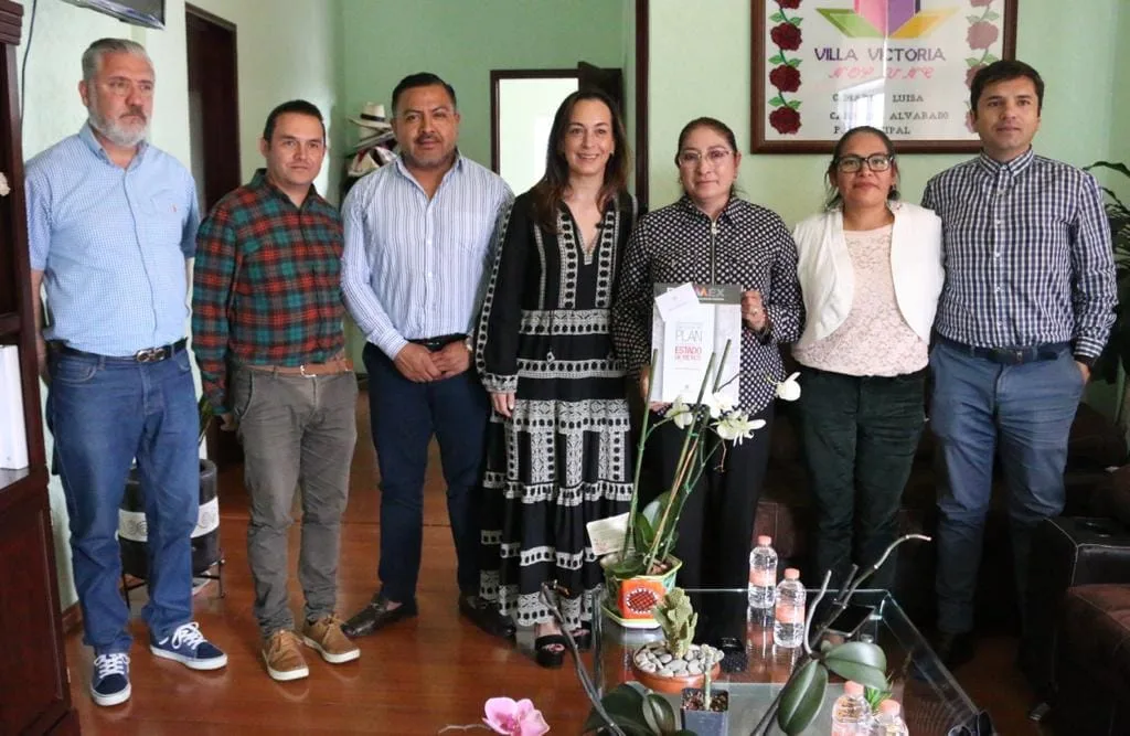 1694472012 La Presidenta Municipal Maria Luisa Carmona Alvarado recibio este dia jpg