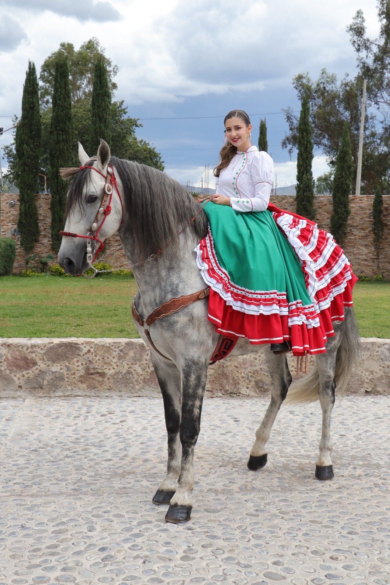 1694521036 837 ¡Axapusco tiene Reina de Fiestas Patrias y es Catherine