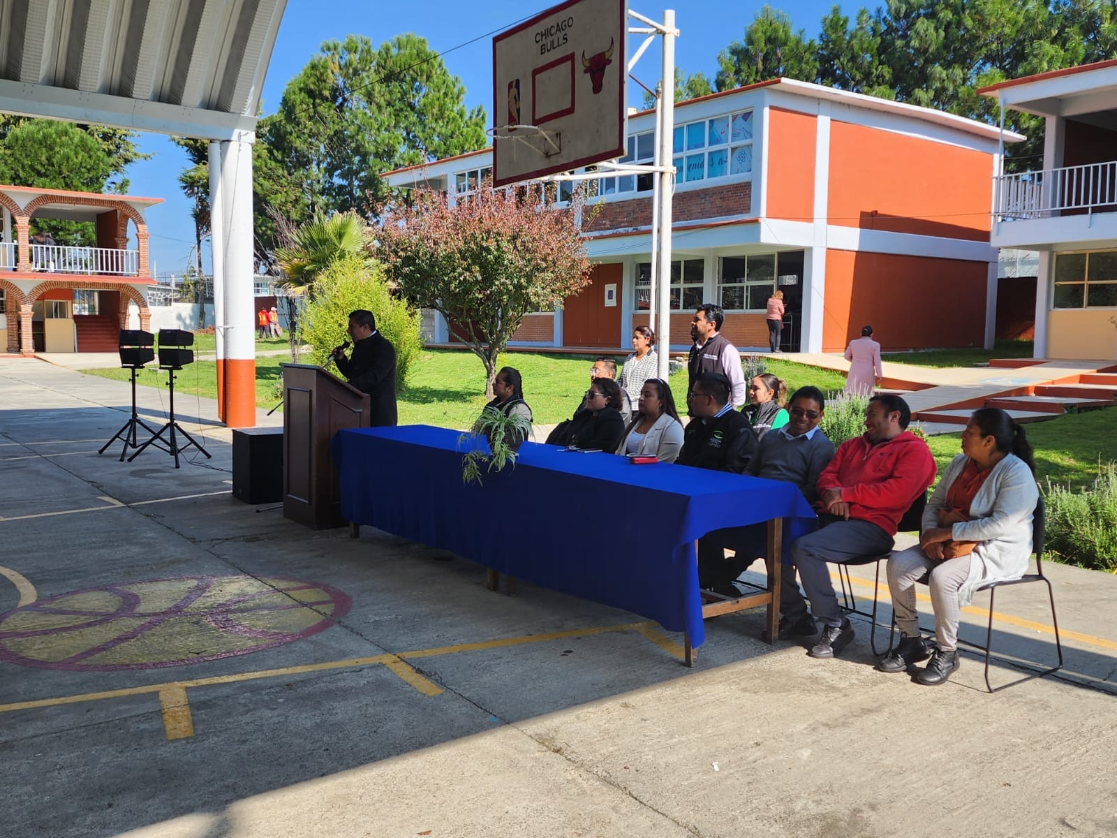 1694541325 903 Esta manana nuestro alcalde municipal Rausel Cervantes visito la Escuela