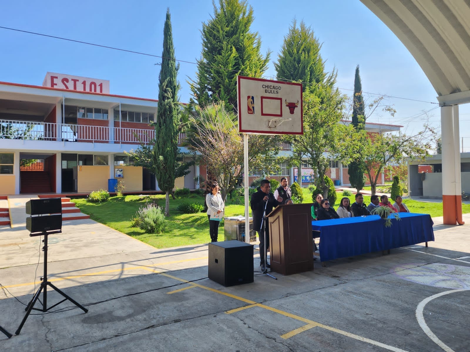 1694541329 178 Esta manana nuestro alcalde municipal Rausel Cervantes visito la Escuela