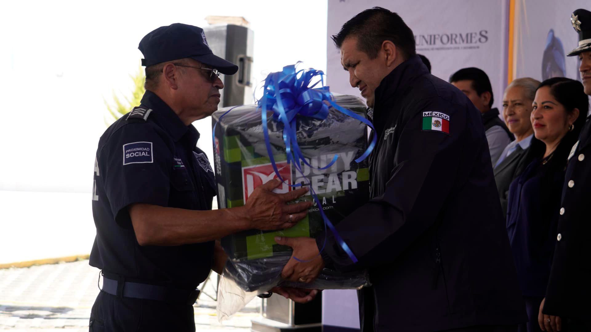 1694549305 41 Dentro del marco conmemorativo del Dia del Bombero y teniendo