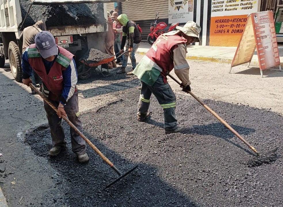 1694721207 136 ObrasPublicas Continuamos dando atencion a nuestras calles y avenidas