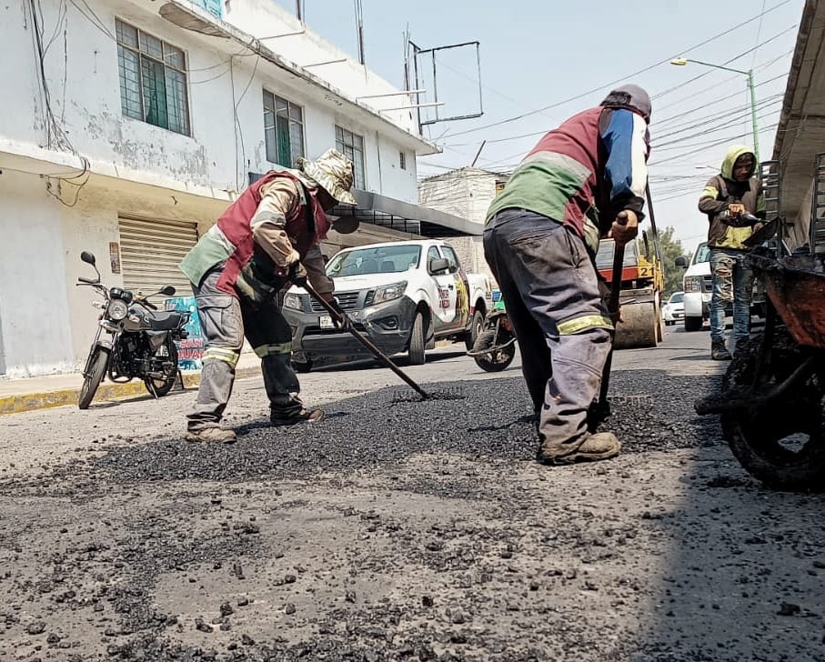 1694721230 ObrasPublicas Continuamos dando atencion a nuestras calles y avenidas