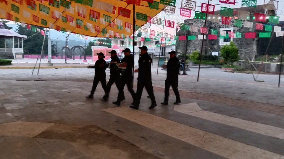 1694783653 148 Se realiza izamiento de bandera para iniciar nuestras fiestas patrias