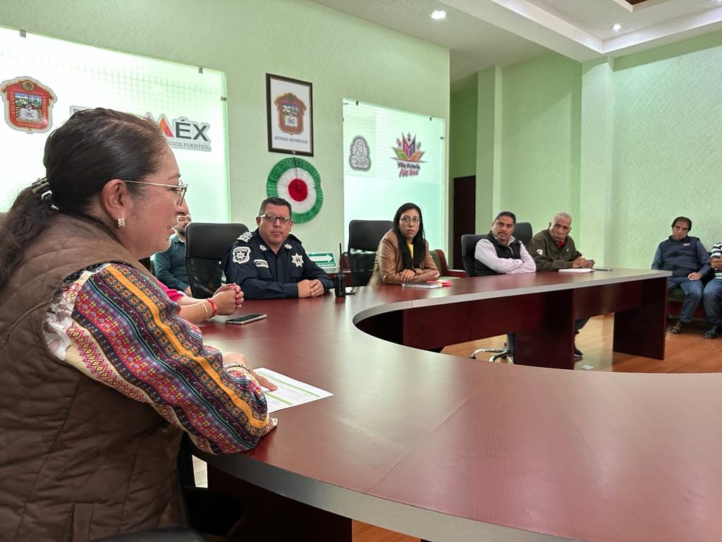 1694817907 704 La Presidenta Municipal Maria Luisa Carmona Alvarado se reunio con