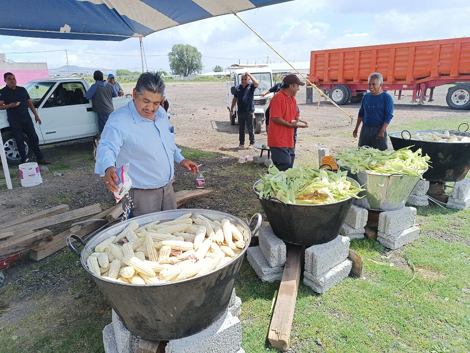 1694818229 Alistando los ultimos preparativos para dar el grito esta noche jpg