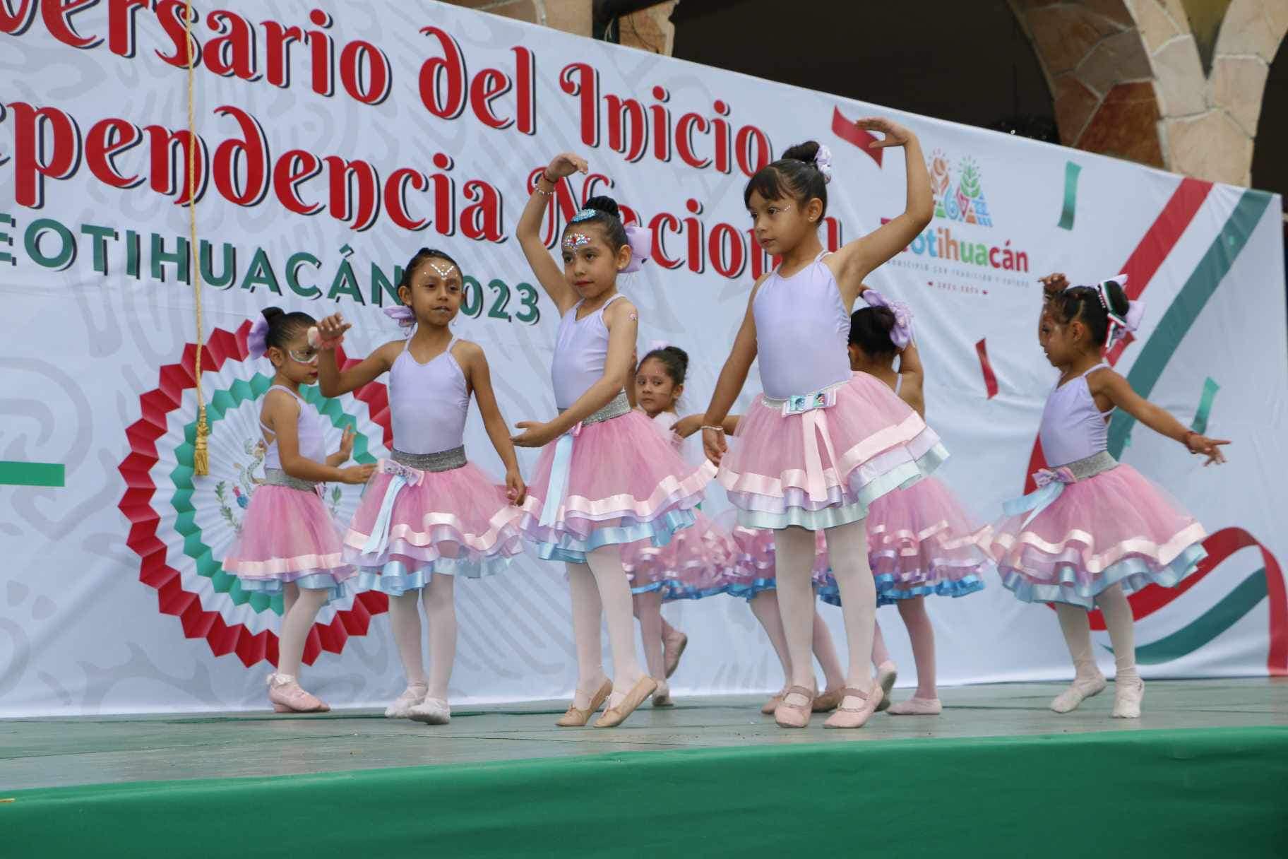 1694821301 34 Elenco del Taller Arte en Movimiento de nuestra Casa de