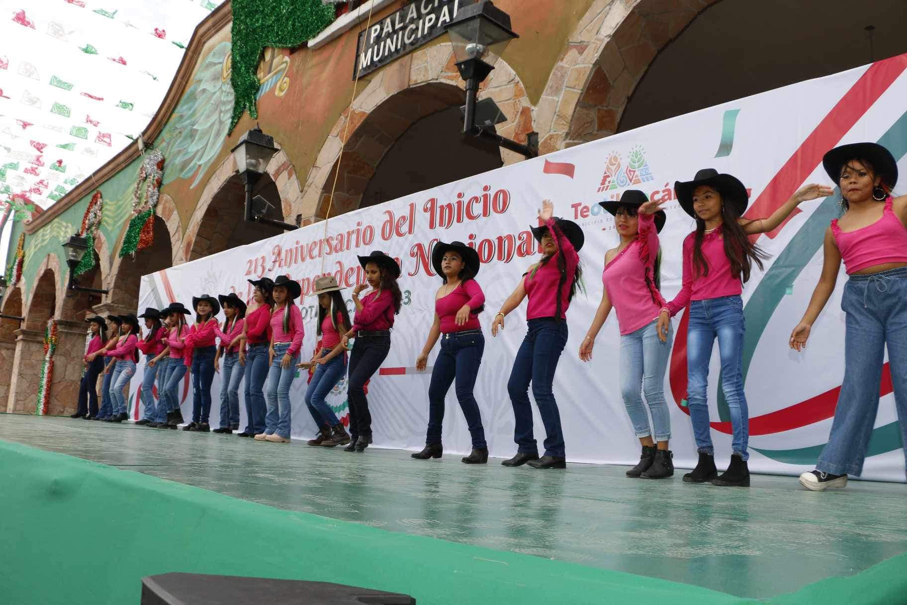 1694821311 652 Elenco del Taller Arte en Movimiento de nuestra Casa de