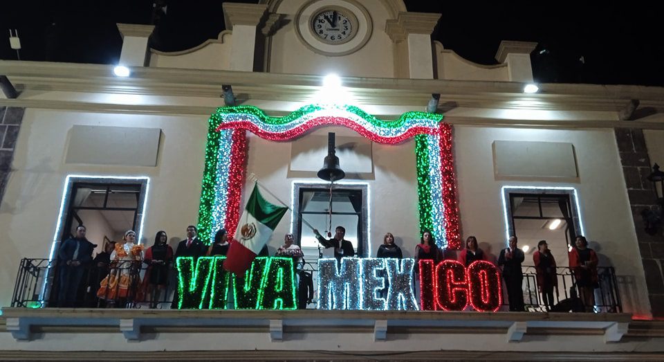 1694871271 778 Ante decenas de tenanguenses congregados en la Plaza de la