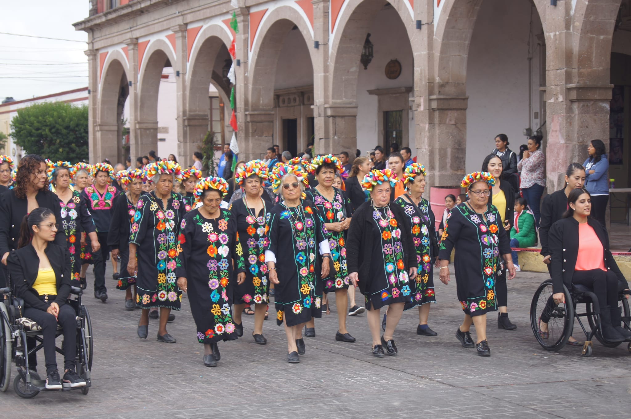 1694890943 951 DESFILE CIVICO EN POLOTITLAN POR LA INDEPENDENCIA