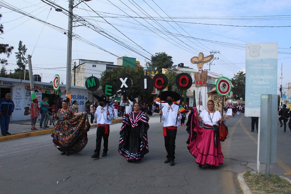 1694892515 863 Asi se vivio el desfile por la Conmemoracion del CCXIII