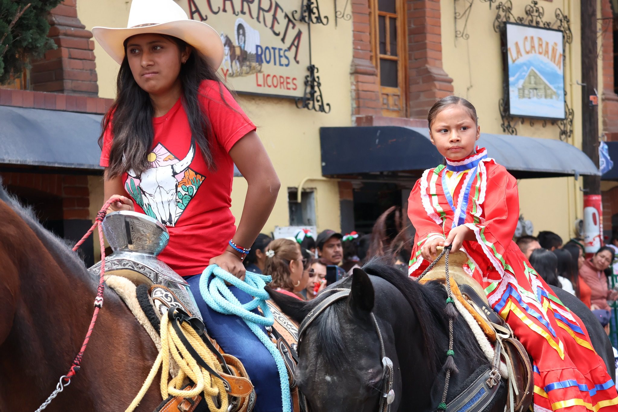 1694898911 313 GaleriaDesfileIndependencia Revive la magia del desfile con nuestra 𝐭𝐞𝐫𝐜𝐞𝐫