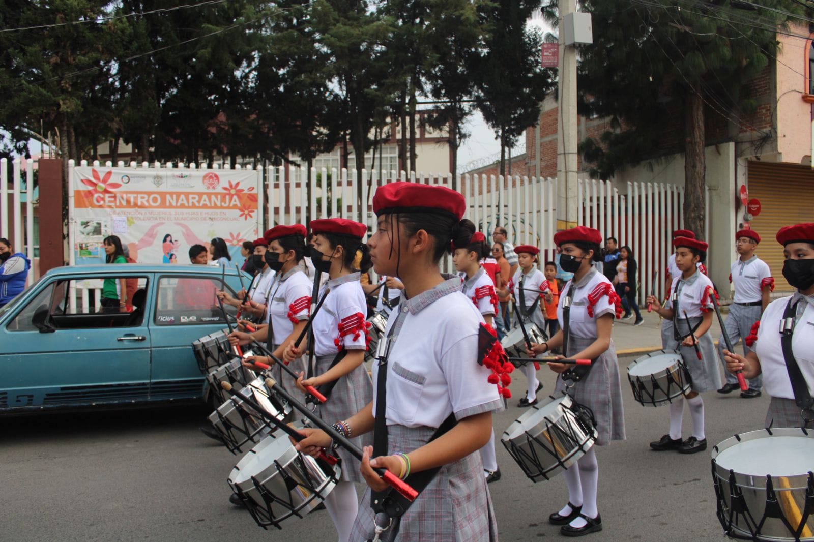 1694902598 360 Asi se vivio el Desfile Civico Conmemorativo del 213 Aniversario