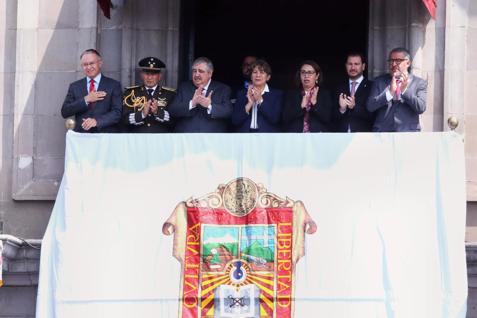 1694907406 Nuestro Presidente Municipal Raymundo Martinez Carbajal acompano a la Goberna scaled