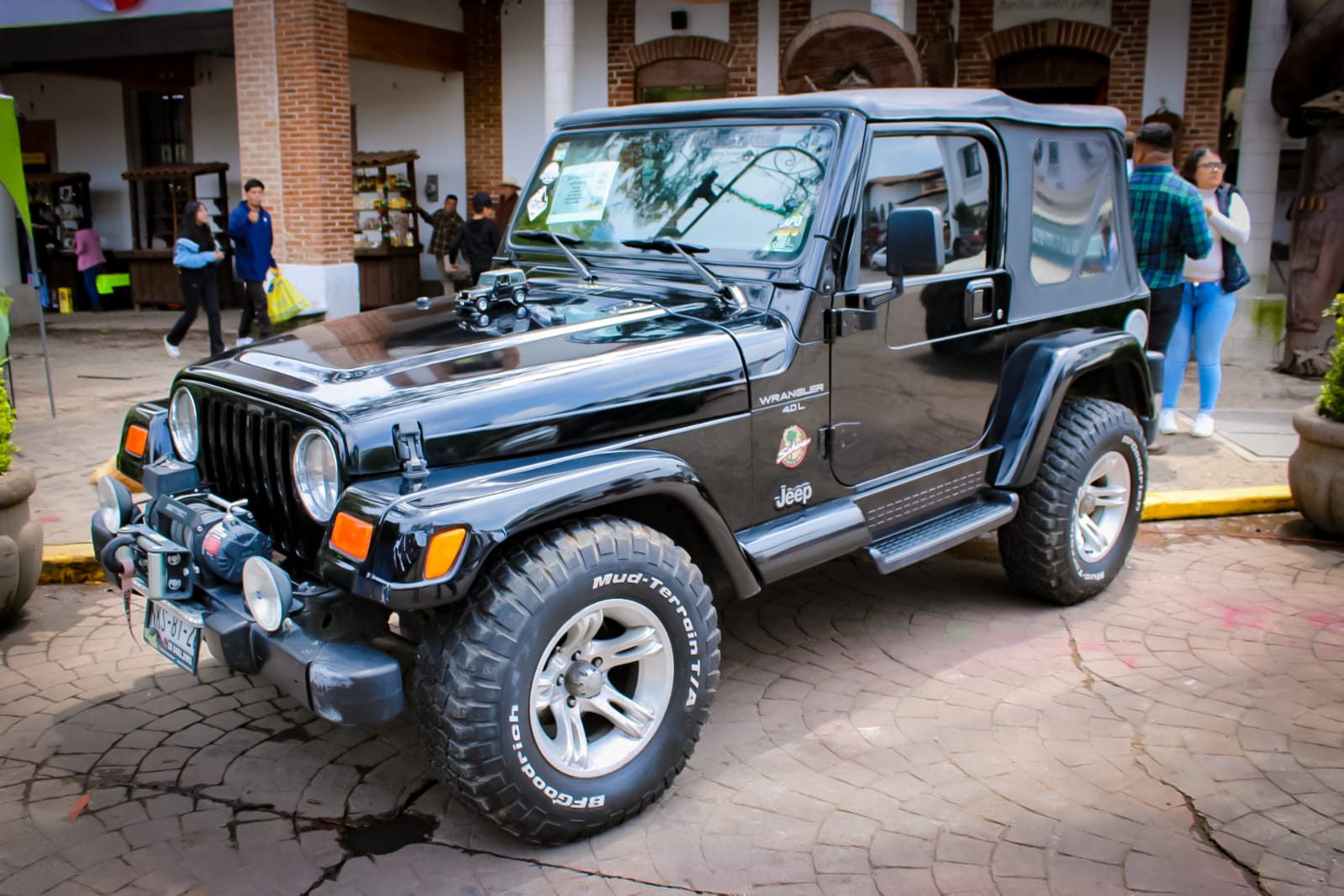 1694993919 780 Exhibicion de Jeeps dentro del marco de los festejos de