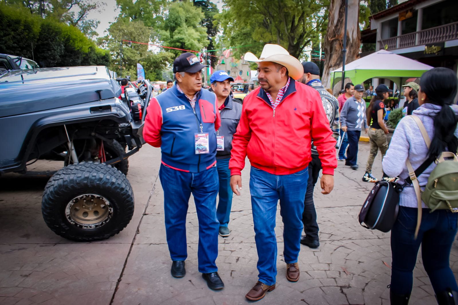 1694993926 47 Exhibicion de Jeeps dentro del marco de los festejos de