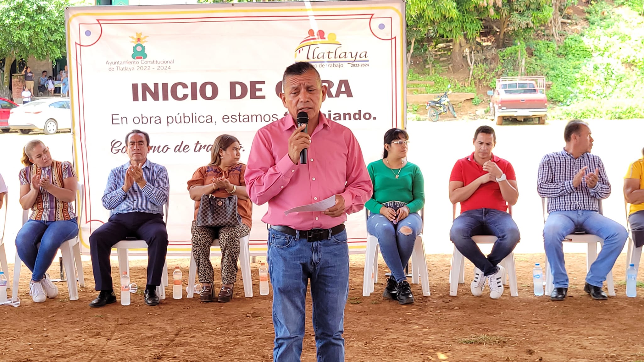 1695077492 398 Arrancamos la construccion de cancha de futbol en Santa Ana