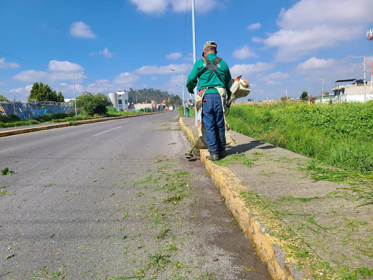 1695139110 478 Toma precaucion Carril cerrado en Av Lerma la Direccion de