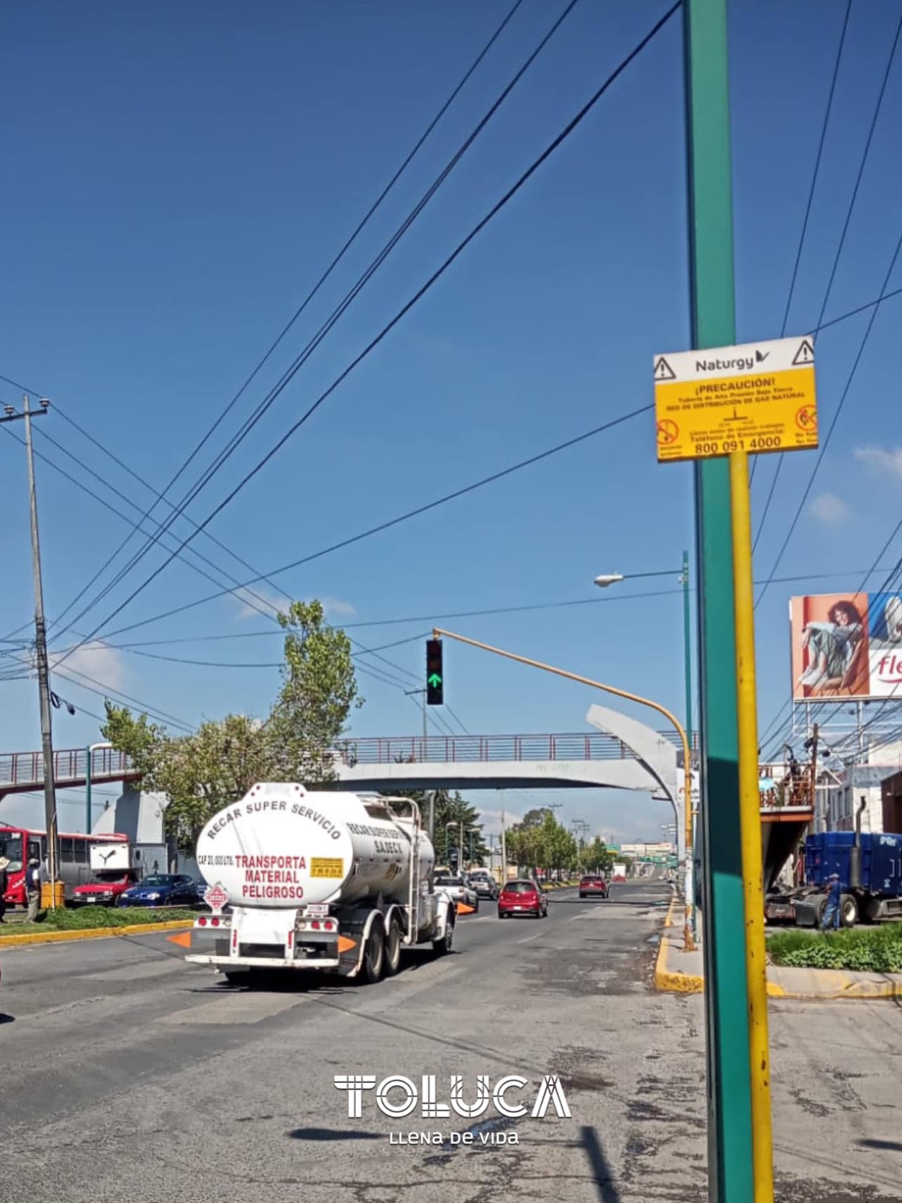 1695152547 576 Nuestro equipo de Seguridad Vial Toluca atendio el semaforo que