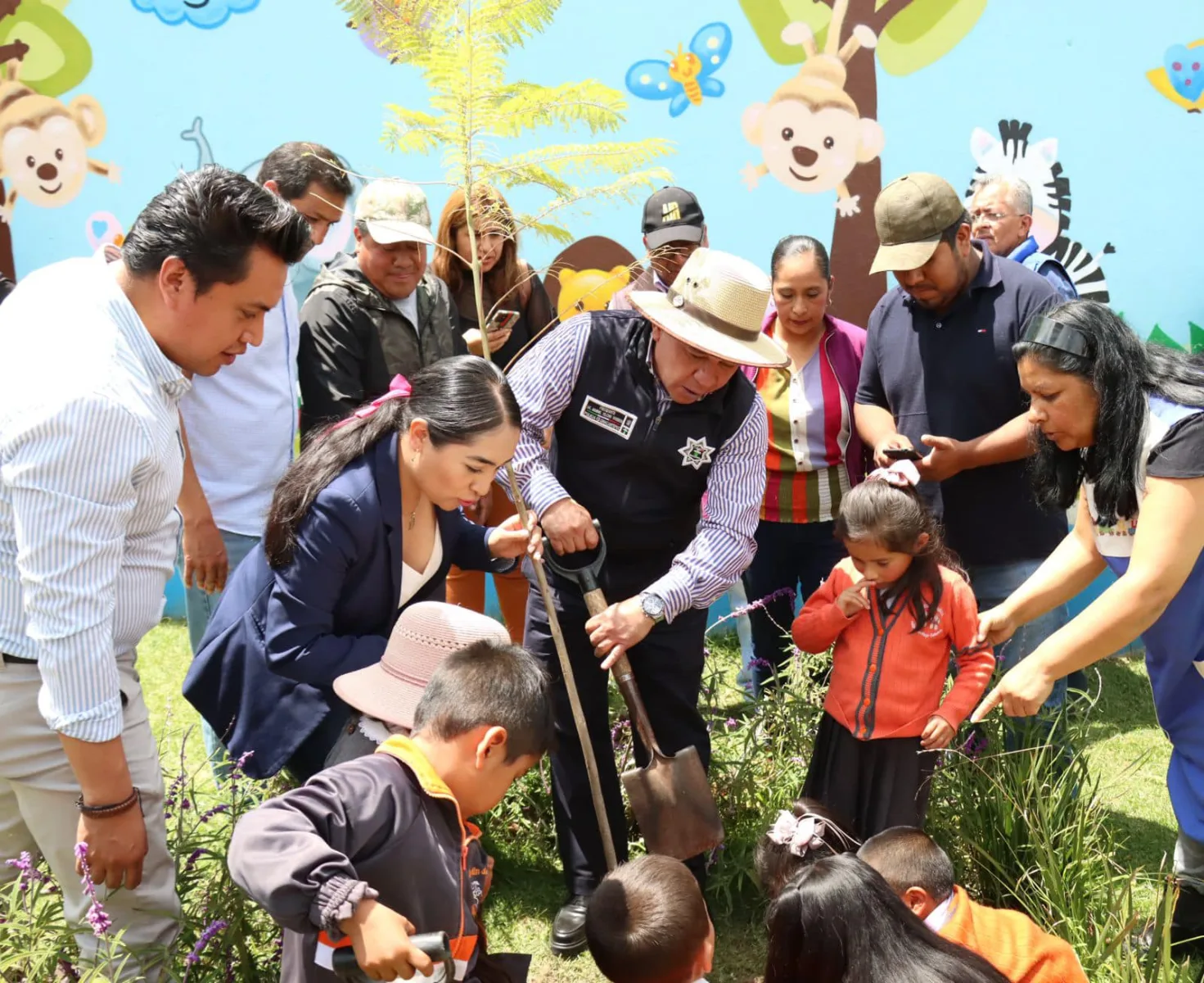 1695156375 Zinacantepec sigue con el Programa de Reforestacion Municipal2023 en el