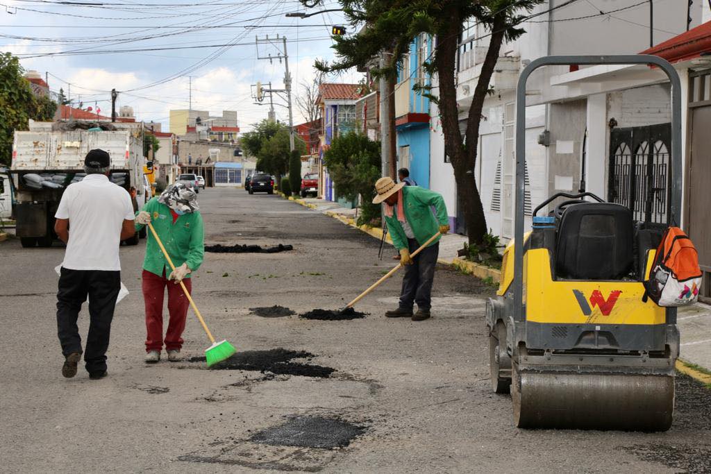 1695161025 Este martes 280 baches han sido eliminados en Metepec ya