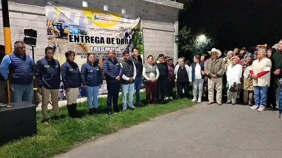 1695397623 ENTREGAN OBRA DE ALUMBRADO EN POXTLA Ayapango Hoy el presidente jpg