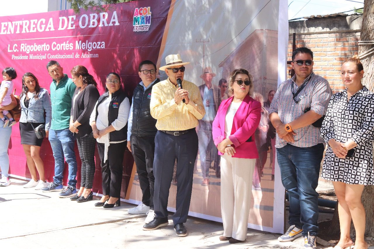 1695405201 524 El presidente municipal LC Rigoberto Cortes Melgoza realizo la entrega