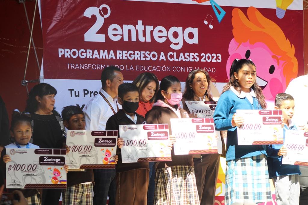 1695415067 378 CON PROGRAMA SOCIAL GOBIERNO DE CHIMALHUACAN TRABAJA A FAVOR DE