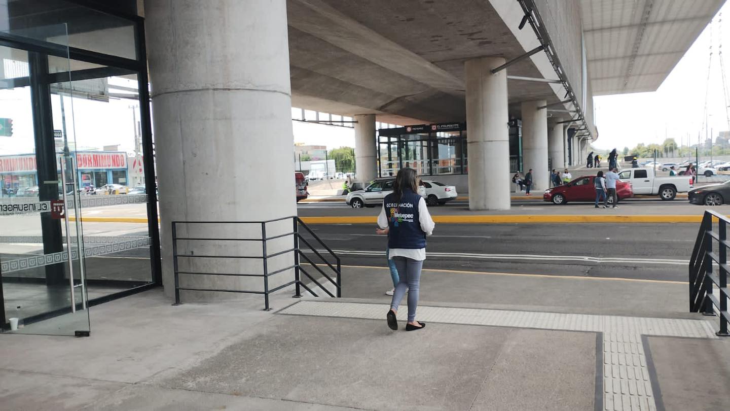 1695421410 267 La estacion del tren interurbano El Insurgente de avenida Tecnologico