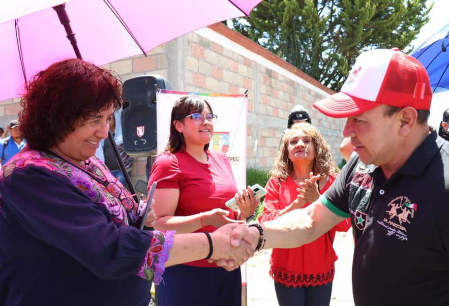 1695556891 304 Supervision y entrega de la Calle Alejandrina en colonia La