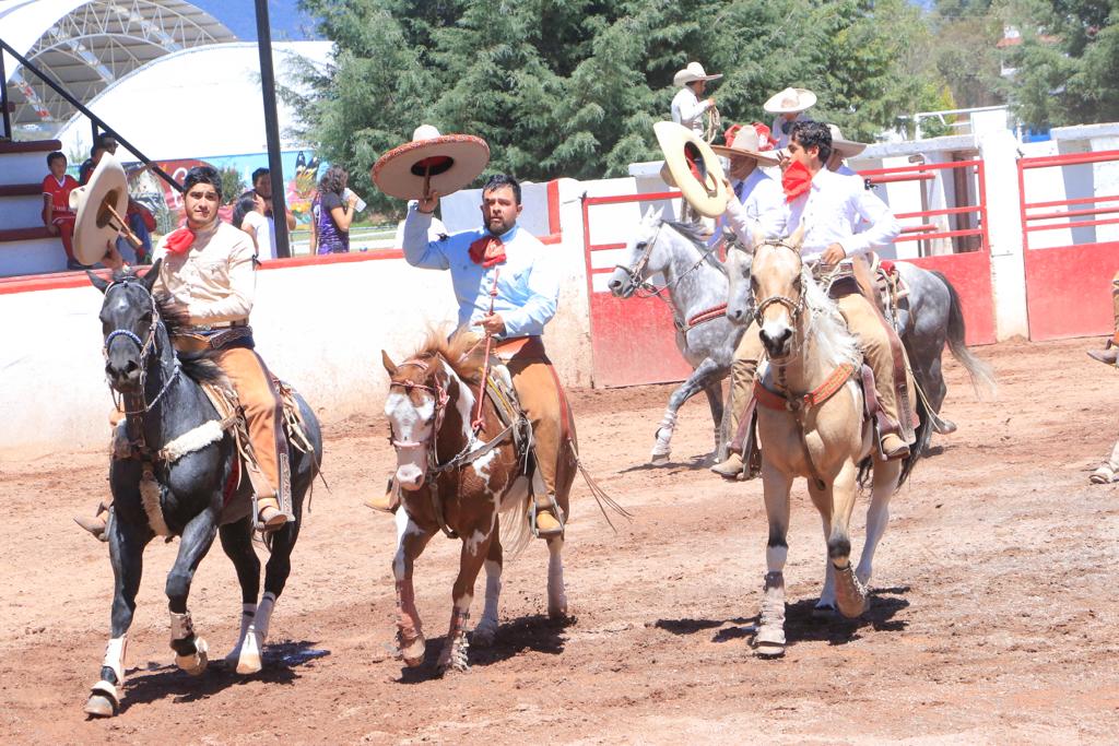 1695558368 737 Se celebra la Charreada de 18 de Septiembre con presencia