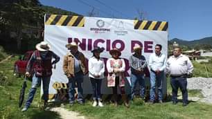 1695673879 Iniciamos construccion de barda perimetral en zona de depositos de