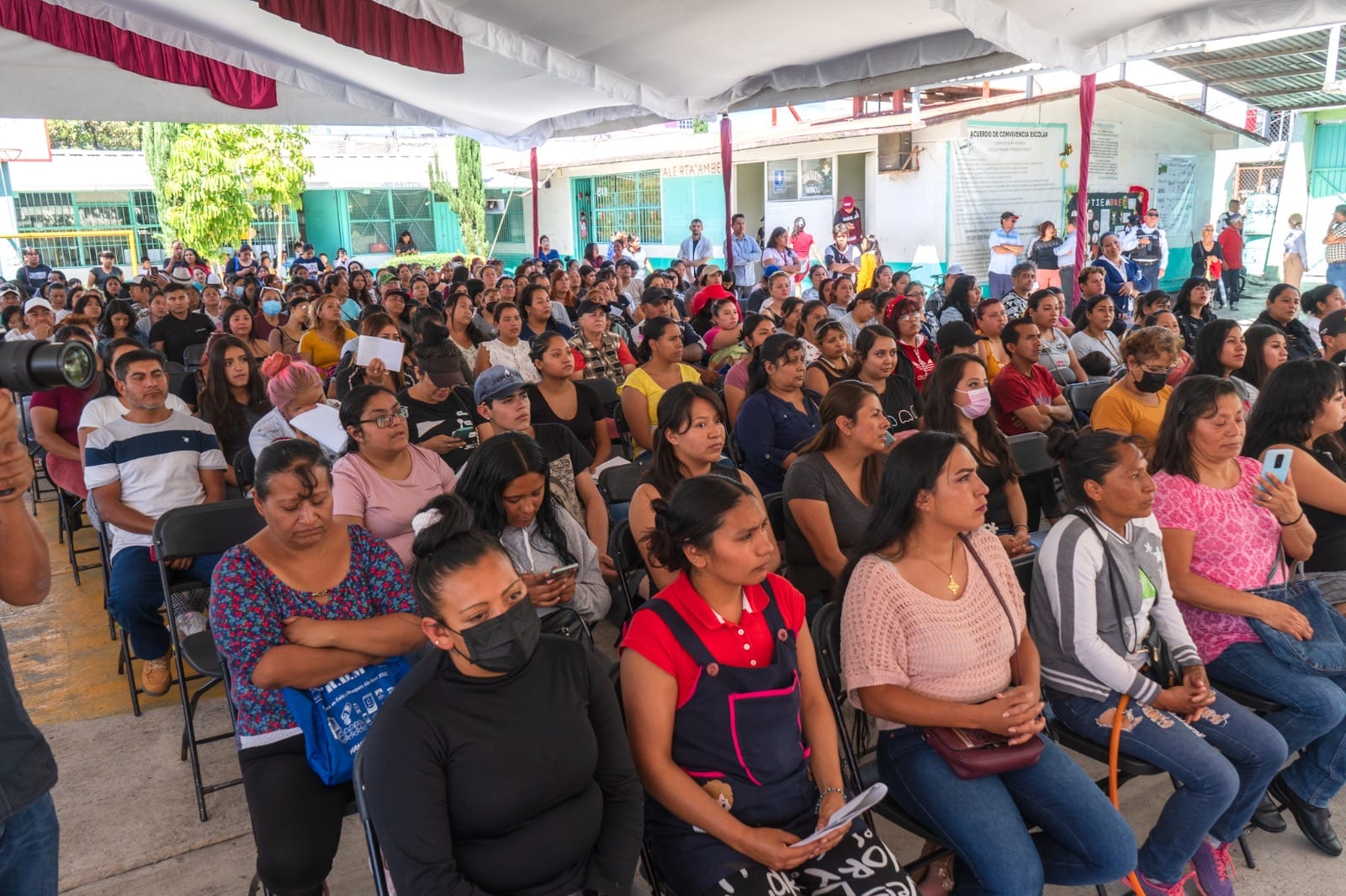 1695735328 893 MAS DE 11 MIL ESTUDIANTES RECIBEN EL APOYO DEL PROGRAMA