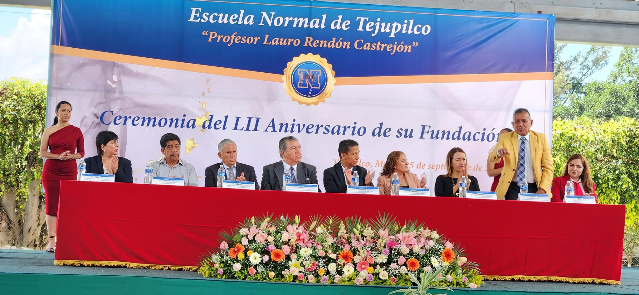 1695737885 819 Asisti al 52 aniversario de la fundacion de la Escuela