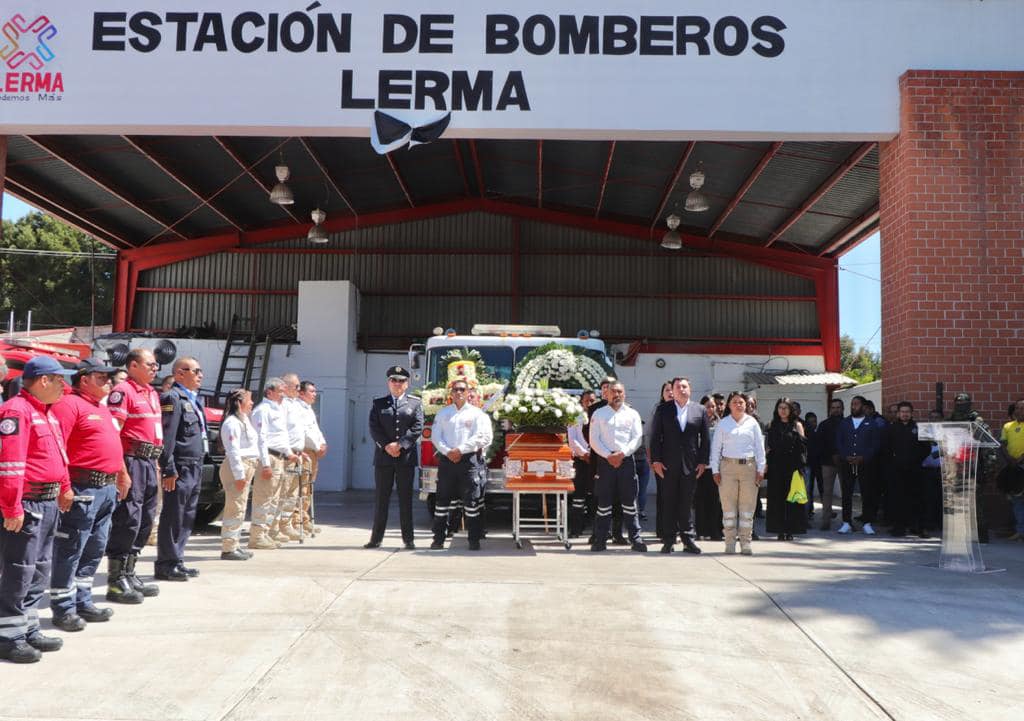 1695763684 559 Rendimos guardia de honor al Comandante Jose Guadalupe Romero Sanchez