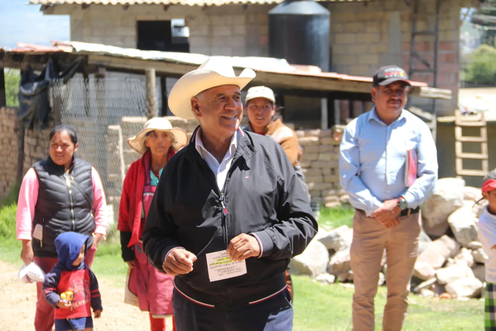 1695763852 El Presidente Municipal Jesus Cedillo Gonzalez inicio la gira de scaled