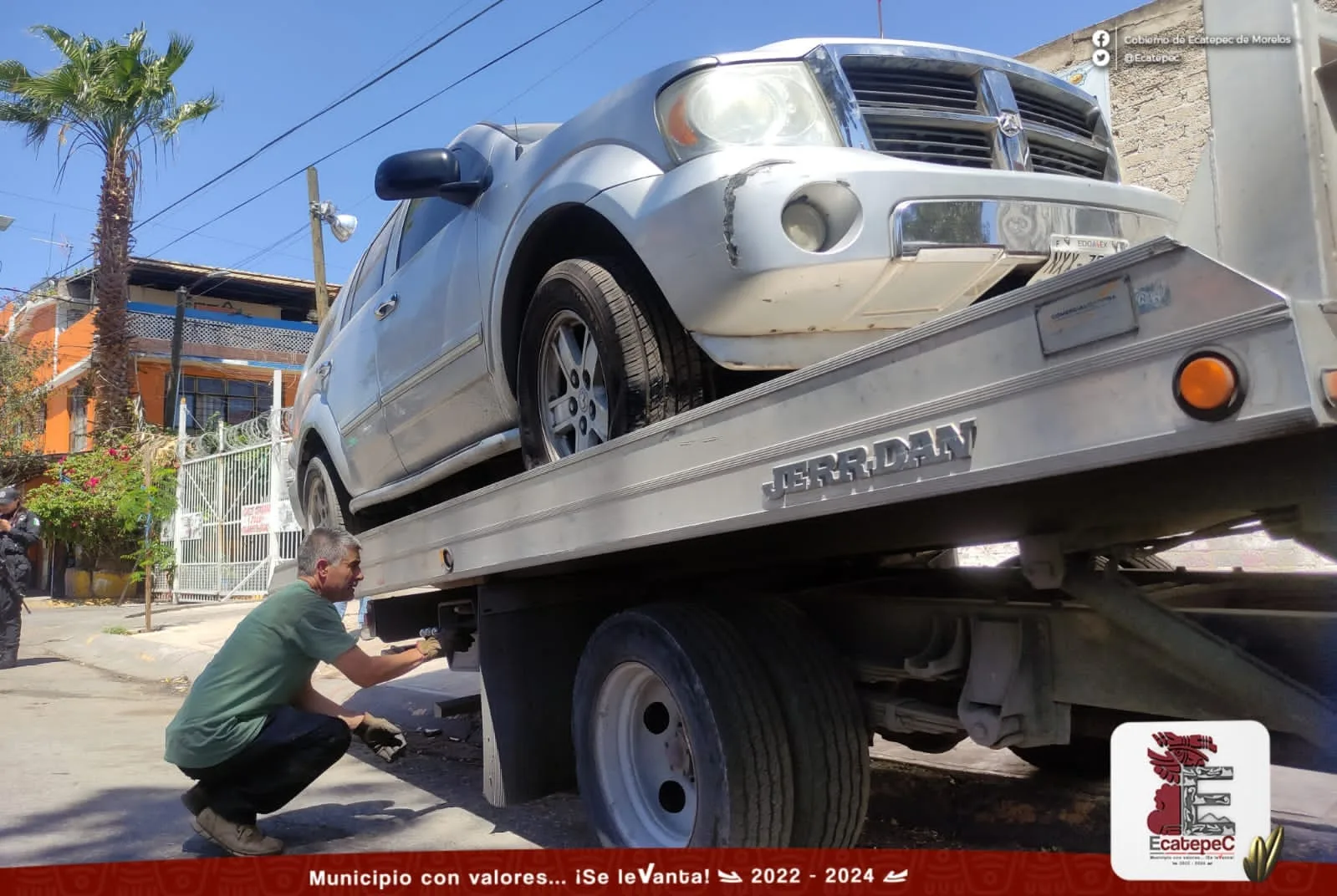 1695768760 Liberar el arroyo vehicular y las banquetas beneficia a peatones jpg